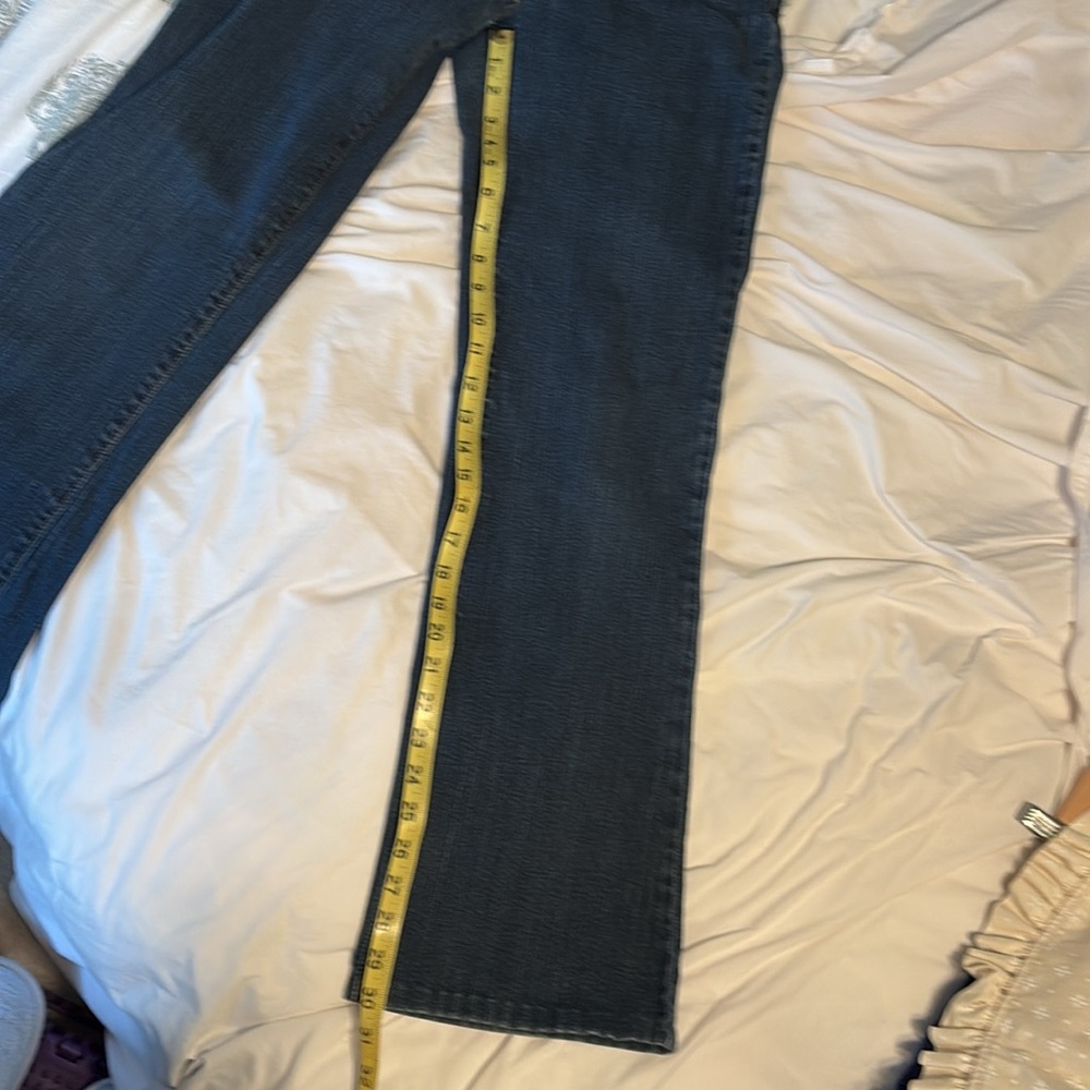 NYDJ Tummy Tuck Jeans - Picture 8 of 9
